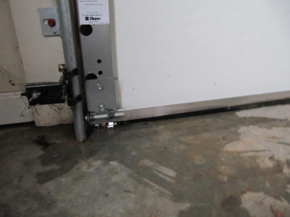 How To Stop Water From Coming Under Garage Door? Latest Home Styles