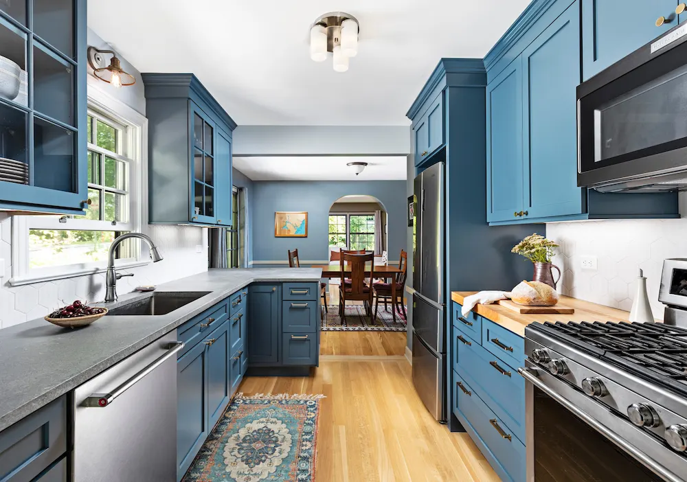 Countertops for Blue Kitchens with Dark Cabinets Countertops for Blue Kitchens with Dark Cabinets