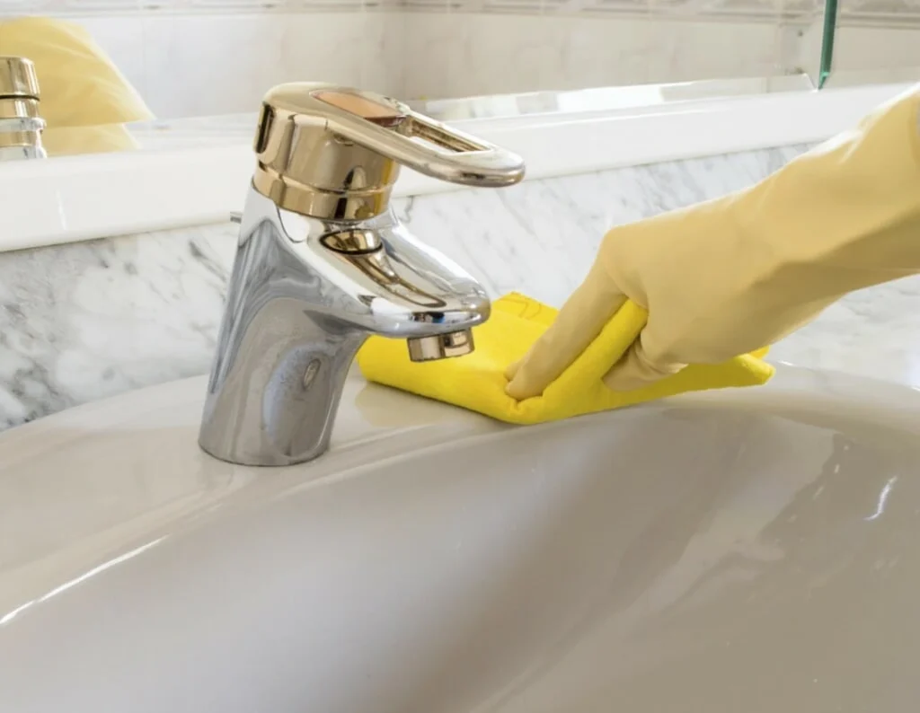 Maintenance Tips for Gold Faucets Maintenance Tips for Gold Faucets